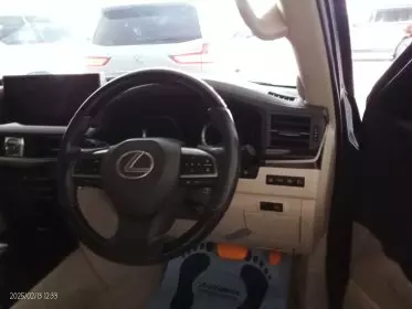 Lexus LX 570