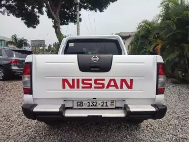 Nissan NP 300