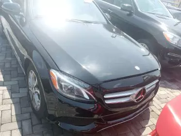 Mercedes-Benz C 300