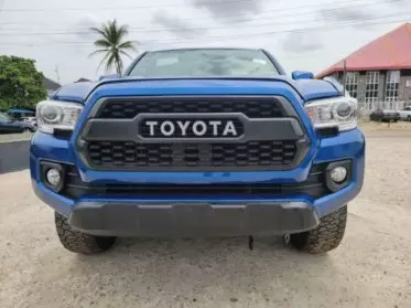 Toyota Tacoma