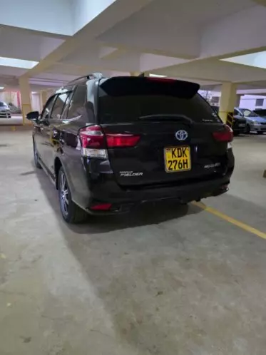 Toyota Fielder 