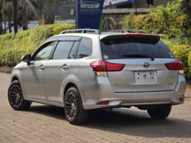 Toyota Fielder 
