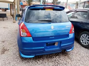 SUZUKI Swift