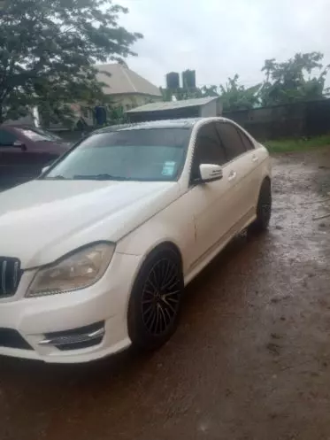 Mercedes-Benz C 350