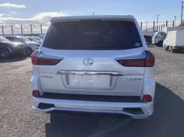 Lexus LX 570