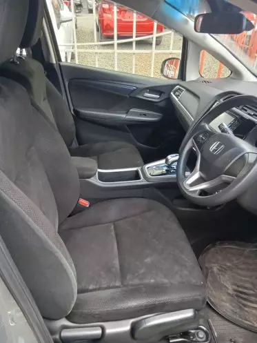 Honda Fit shuttle hybrid
