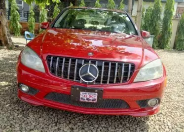 Mercedes-Benz C 300