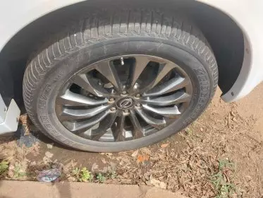 Nissan Armada