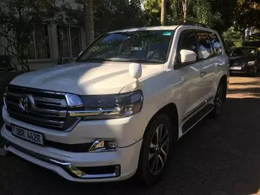 Toyota Landcruiser  V8
