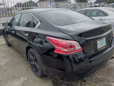 Nissan Altima