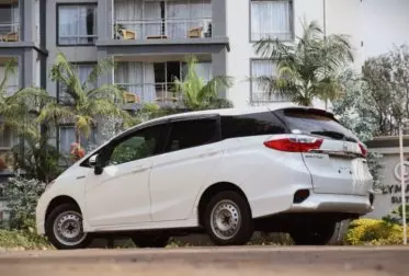 Honda Fit shuttle 