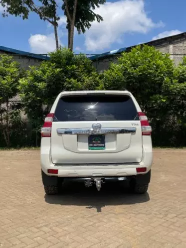 Toyota Landcruiser Prado