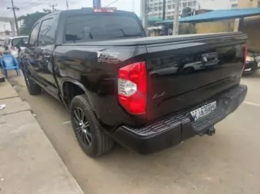Toyota Tundra