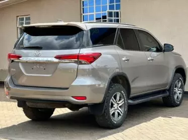 Toyota Fortuner