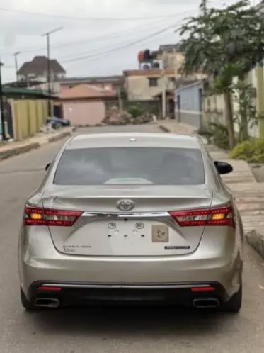 Toyota Avalon