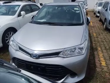 Toyota Fielder hybrid 