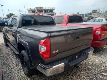 Toyota Tundra