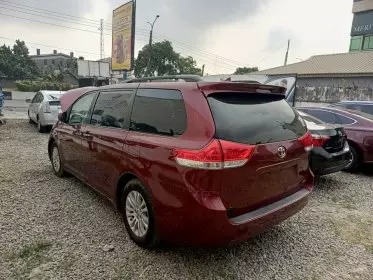 Toyota Sienna