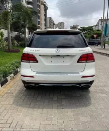 Mercedes-Benz GLE 350