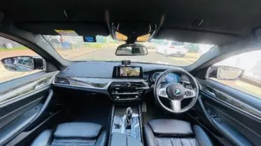 BMW 530i