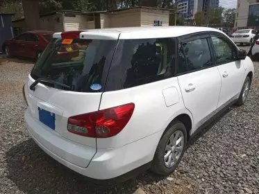 Nissan Wingroad 