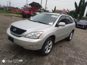 Lexus RX 330