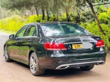 Mercedes-Benz E250