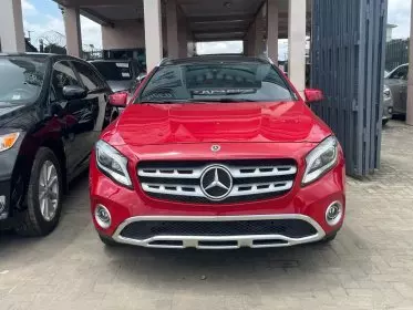 Mercedes-Benz GLA 250