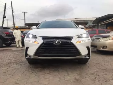 Lexus NX 300