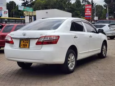 Toyota Premio