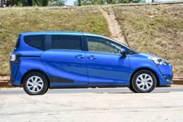 Toyota Sienta