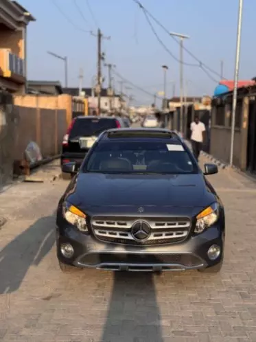 Mercedes-Benz GLA 250