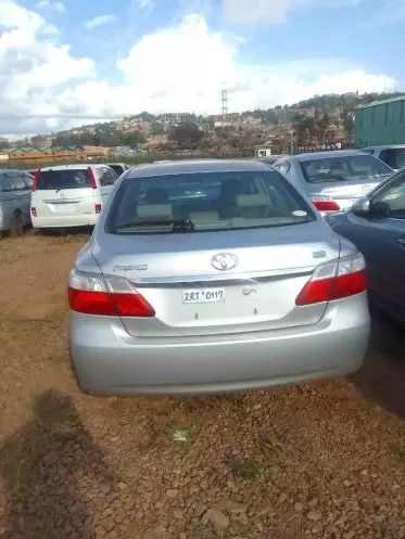 Toyota Premio 