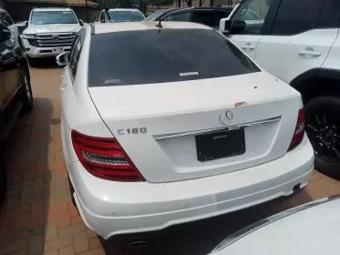 Mercedes-Benz C 180