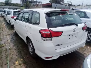 Toyota Fielder 