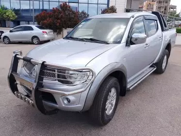 Mitsubishi L200 D/C Sportero A/T