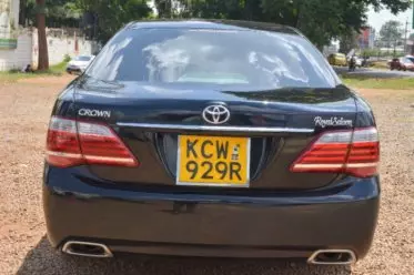 Toyota Crown Royal saloon 