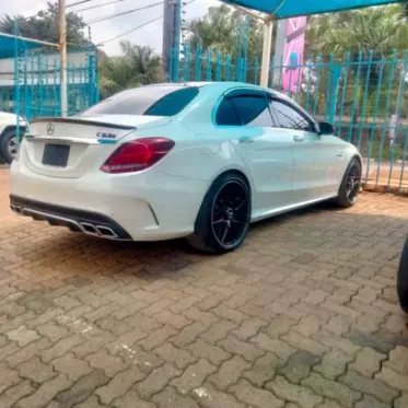 Mercedes-Benz C 63 AMG