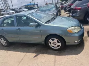 Toyota corolla