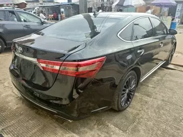 Toyota Avalon