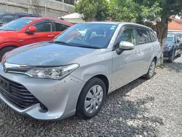 Toyota Fielder 