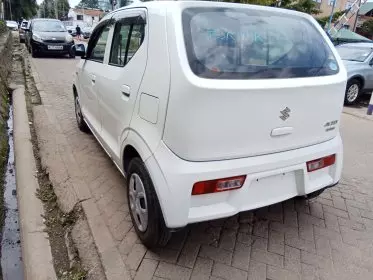 SUZUKI alto