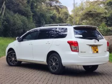 Toyota Fielder 