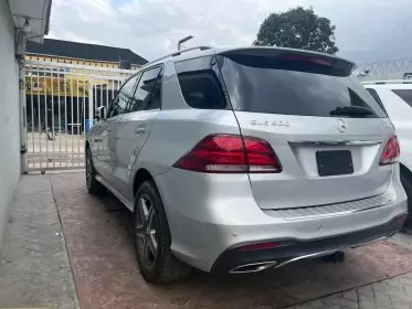 Mercedes-Benz GLE 400