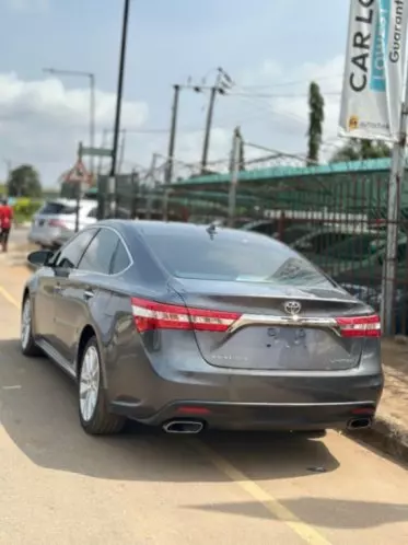 Toyota Avalon