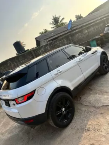RANGE ROVER Vogue