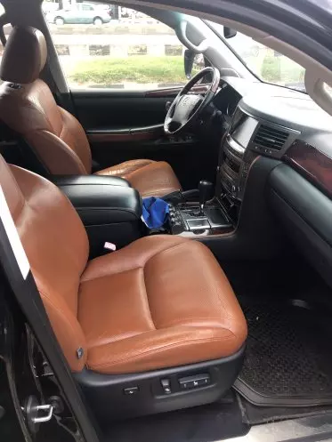 Lexus LX 570