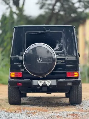Mercedes-Benz G 550