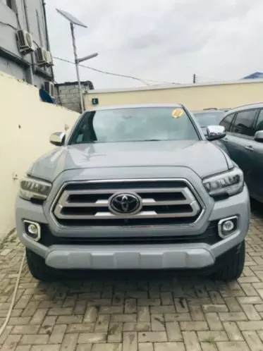 Toyota Tacoma