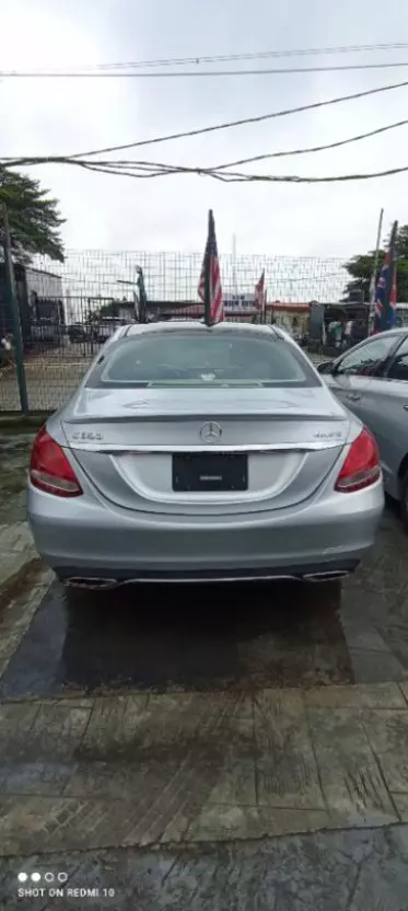 Mercedes-Benz C 300